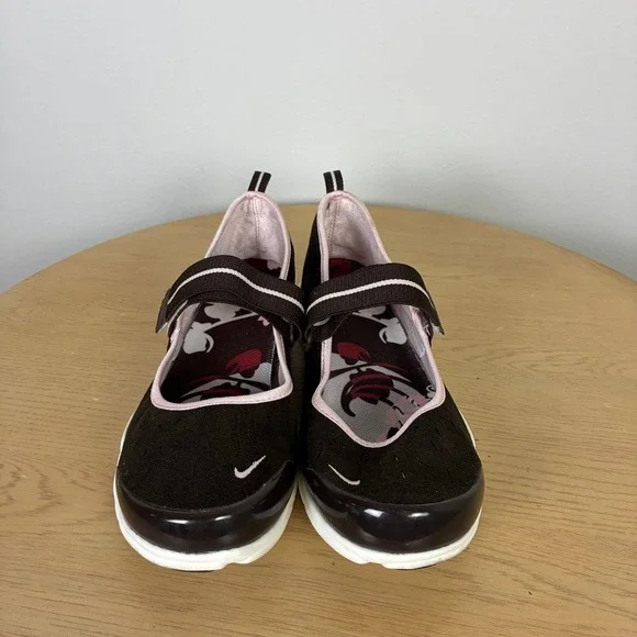 Nike Mary Jane Flat Sneaker Women's 10 Comfort Walking Y2K Sporty Athleisure - Picture 2 of 7